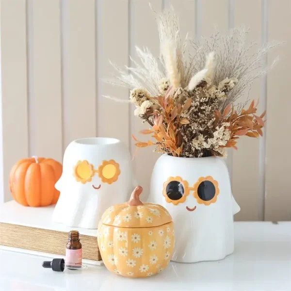 Groovy Ghost Halloween Vase - Image 5