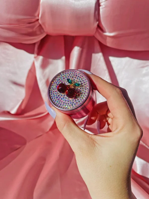 Gorgeous Cherry Grinder - Image 3